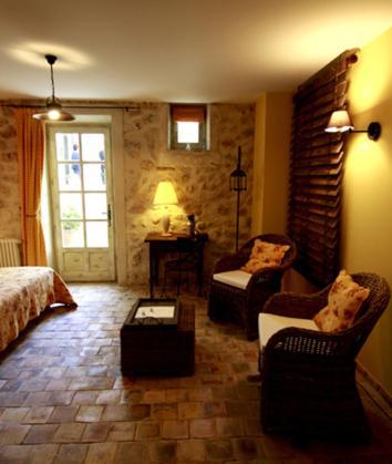 Mas Bella Cortis Bed & Breakfast La Garde Adhemar Exterior photo